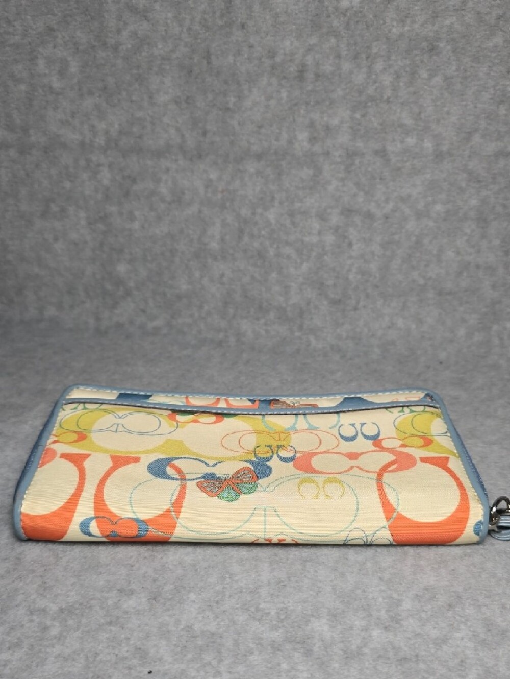 Coach Optic Butterfly  Multicolor Signature Long Wallet/Wristlet Blue Trim - Picture 13 of 14